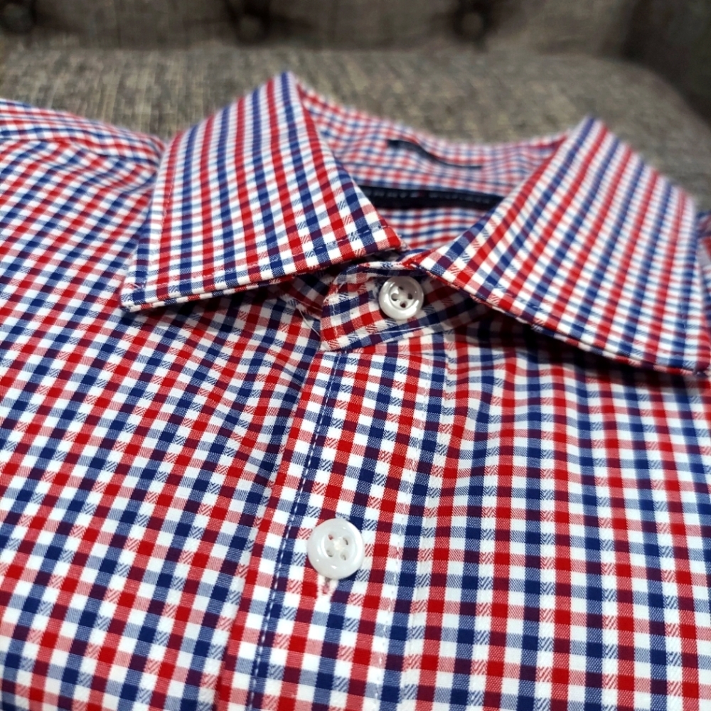 Tommy Hilfiger Men's Long-Sleeved Button Down